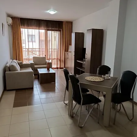 Apartment литорал Chernomorets