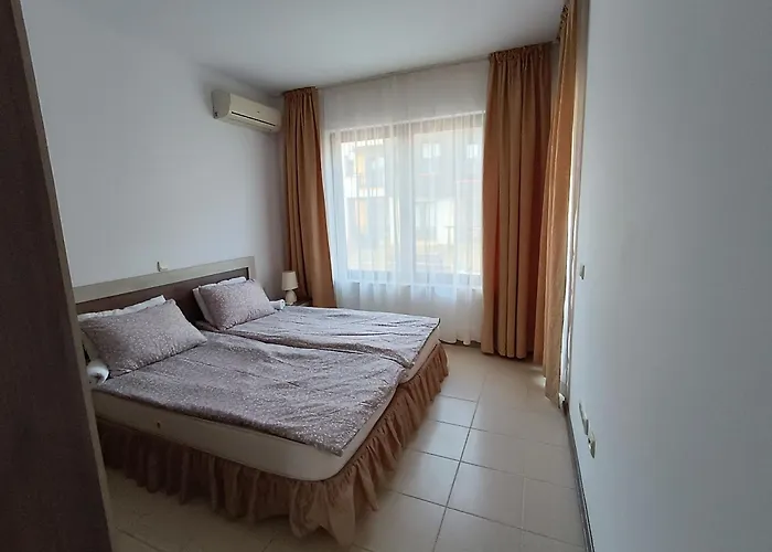 литорал Apartment *